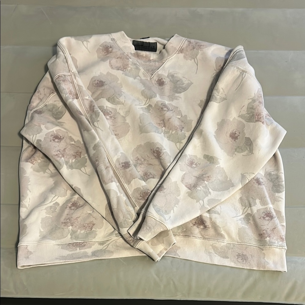 Abercrombie & Fitch Floral Sweatshirt - Cream and Pink